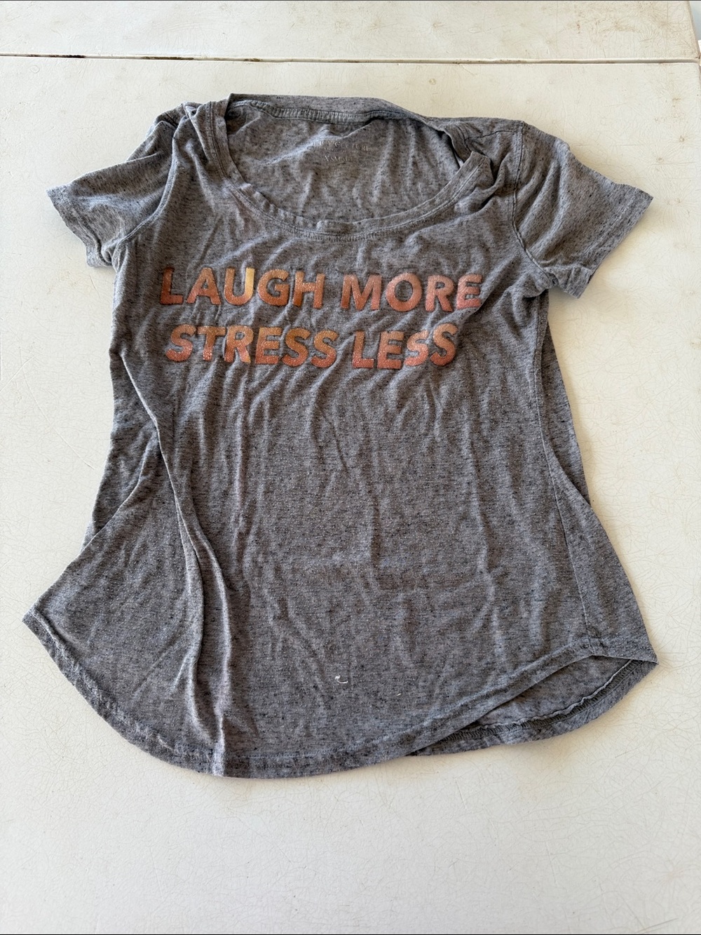 Juicy Couture Gray Short-Sleeve Graphic Tee with Pink-Orange Lettering